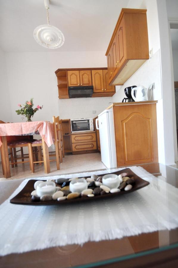 Miranda Haus Aparthotel Αρίλλας Εξωτερικό φωτογραφία