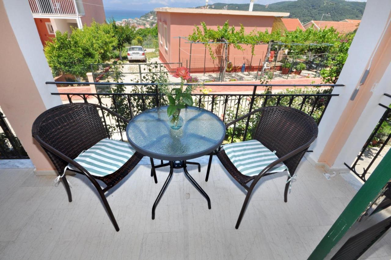 Miranda Haus Aparthotel Αρίλλας Εξωτερικό φωτογραφία