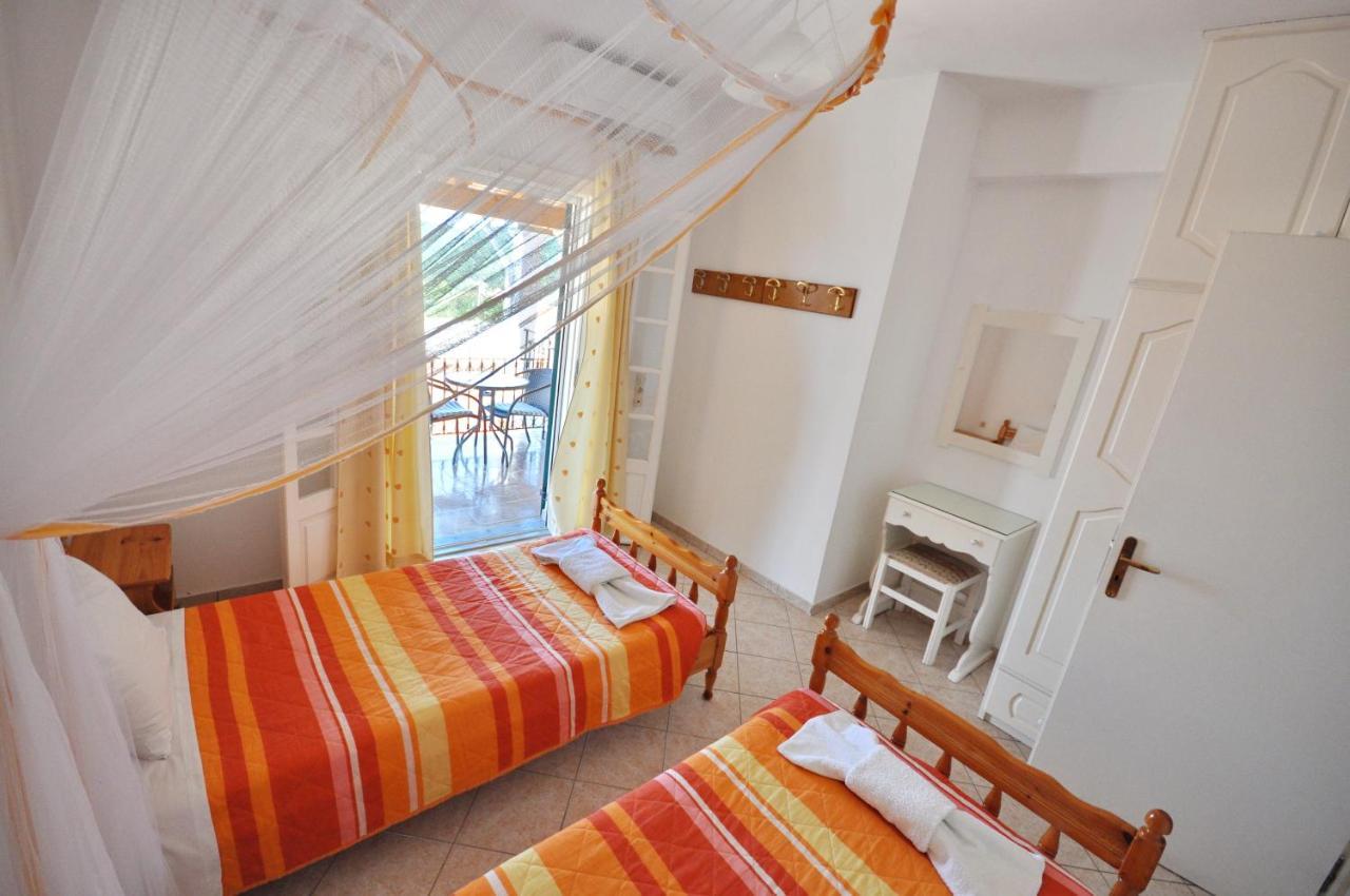 Miranda Haus Aparthotel Αρίλλας Εξωτερικό φωτογραφία